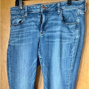 American Eagle EUC skinny Kick 14S
